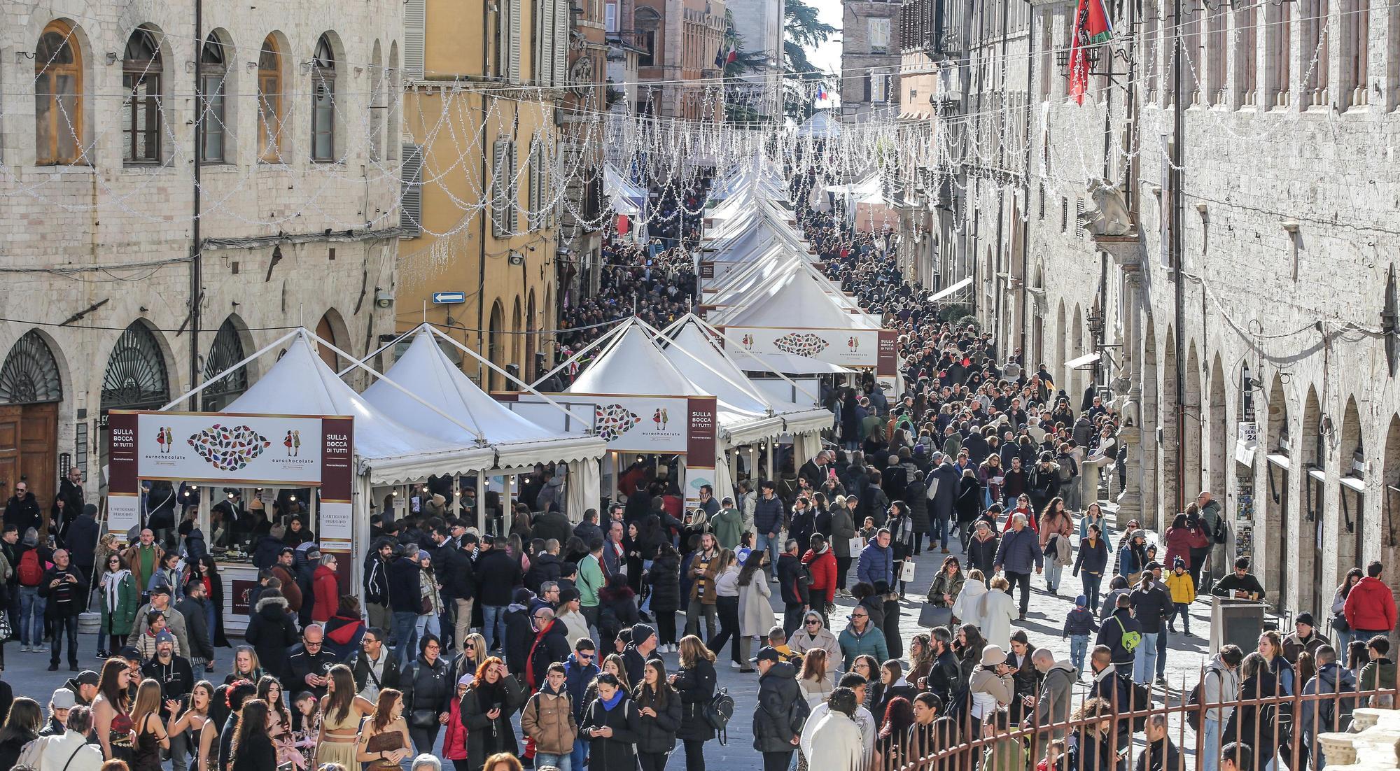 Pesa l’effetto-Eurochocolate. Giro d’affari raddoppiato in città. Introiti d’oro per bar e ristoranti