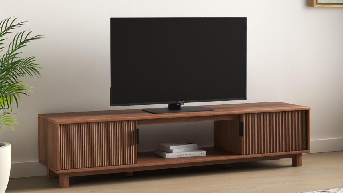 TV 43'' ‎Panasonic TB-43W60AEZ, solo oggi prezzo giù del 42%: risparmia 220€