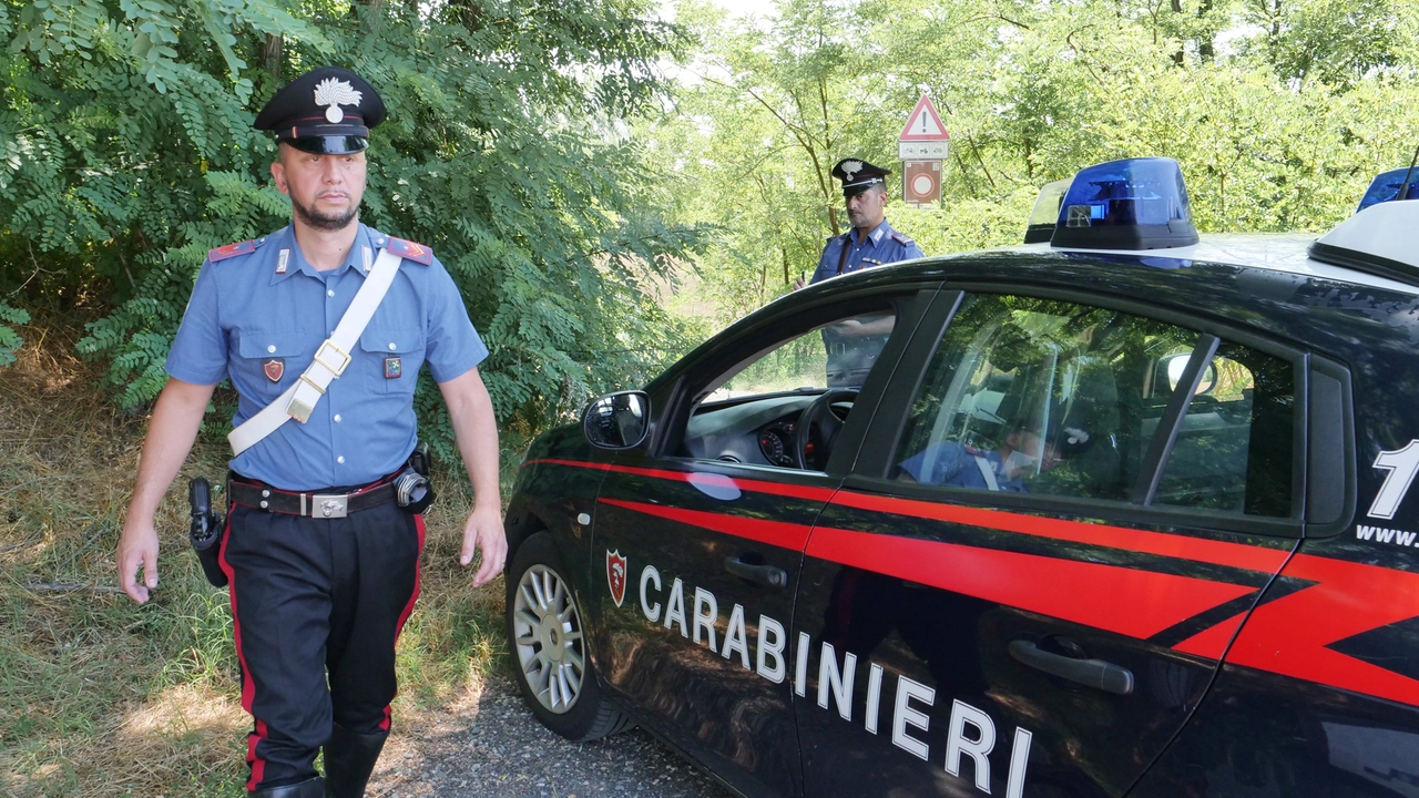 Carabinieri in servizio (foto ANSA)