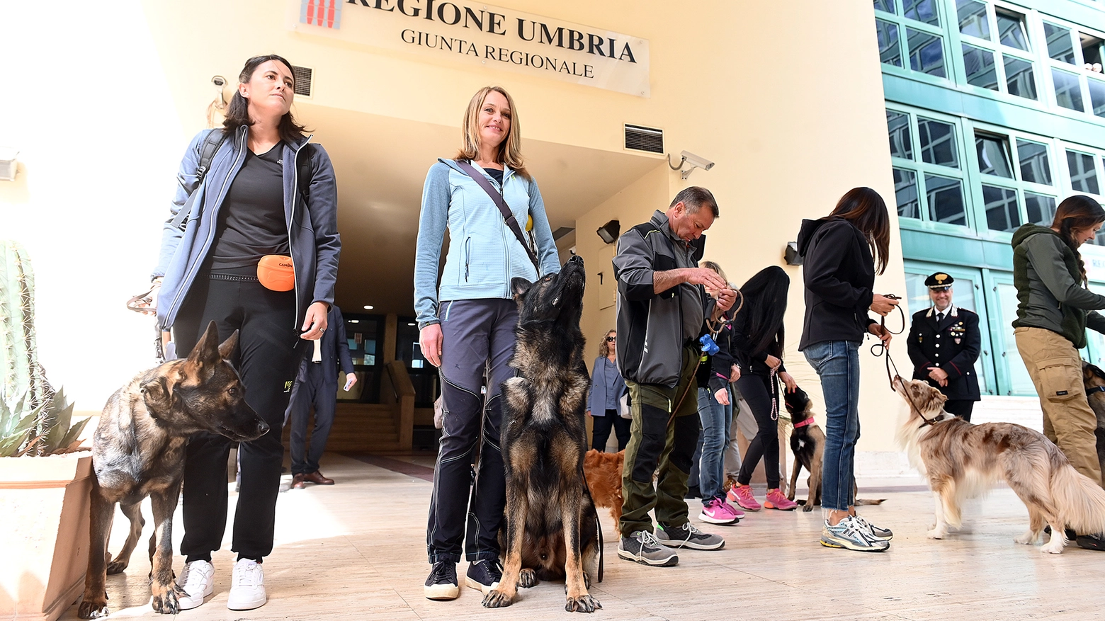 I cani anti-veleno della Regione Umbria (Foto Crocchioni)