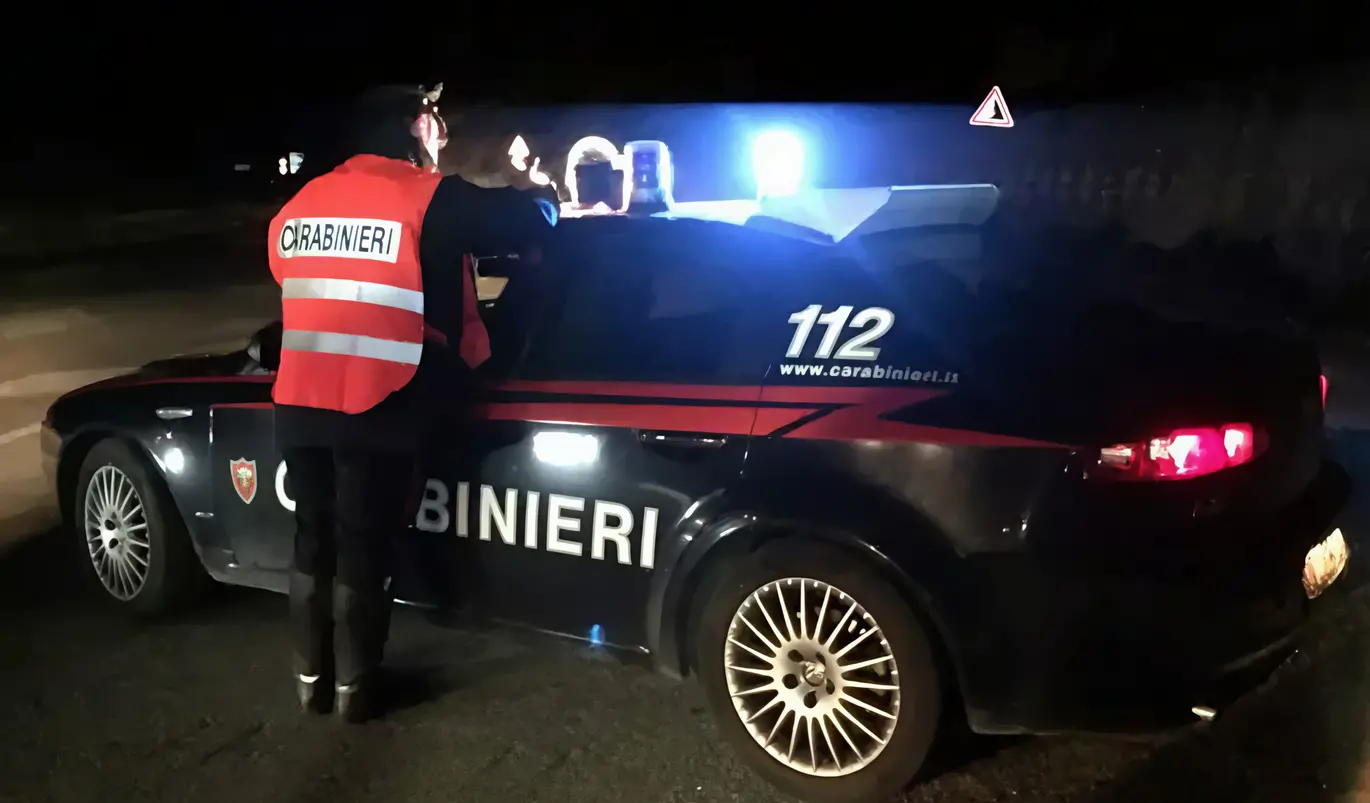 Giovane accoltellato alla stazione. Colpito all’addome, resta ricoverato