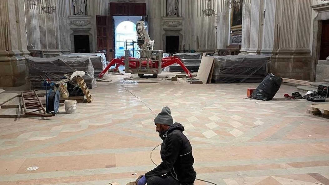 La Cattedrale di San Feliciano durante i lavori di ristrutturazione