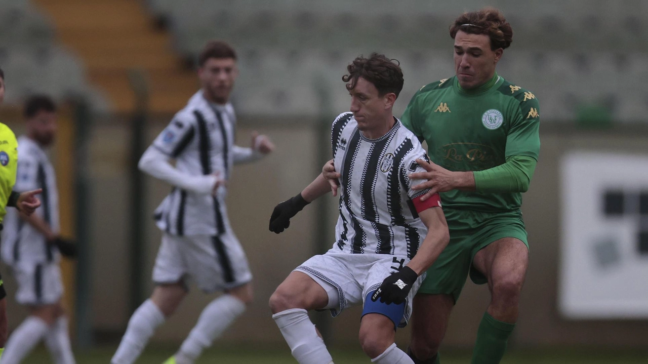 CALCIO SERIE D. Fezzanese-Terranuova vale doppio. In palio punti pesanti per la salvezza