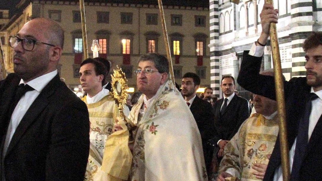 Festività del Corpus Domini. Stasera la solenne processione intorno al Battistero e al Duomo