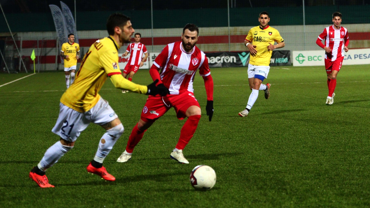 Gubbio, non basta il gol di Corsinelli: la Vis Pesaro riesce a pareggiare con Nicastro