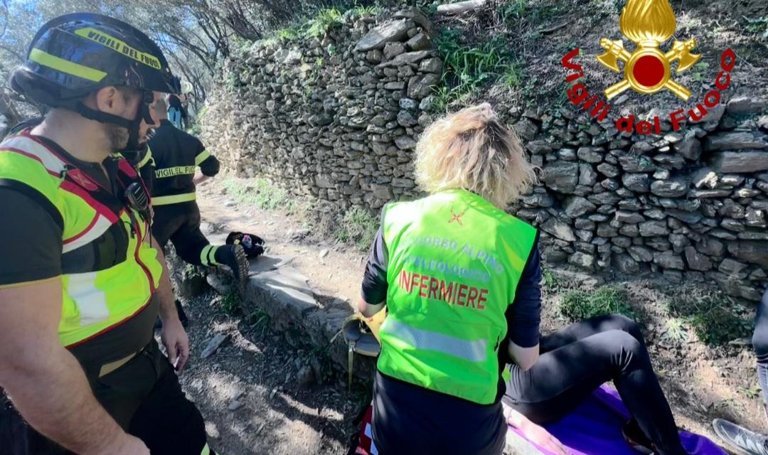 Escursionista colta da malore: intervengono i vigili del fuoco