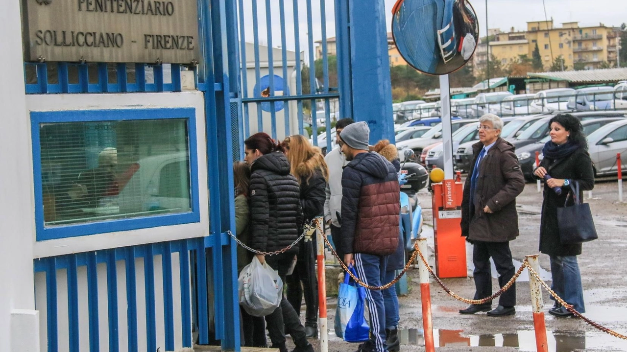 Sopralluogo dei delegati di Palazzo Vecchio al penitenziario fiorentino. Palagi di Sinistra progetto comune: "Luogo distaccato dal resto del mondo".