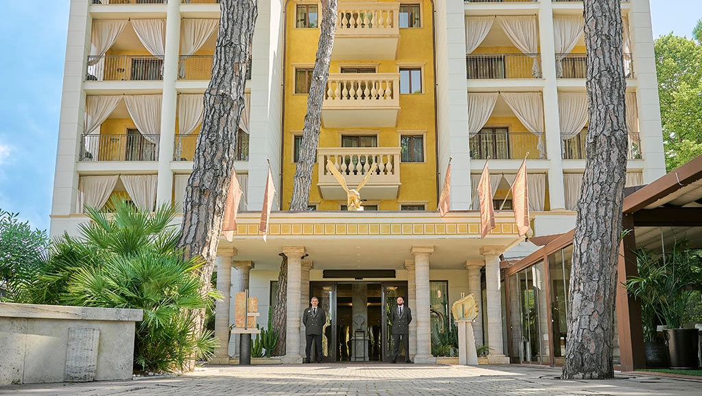 L’ingresso del Grand Hotel Imperiale, venduto a un emiro per 40 milioni di euro