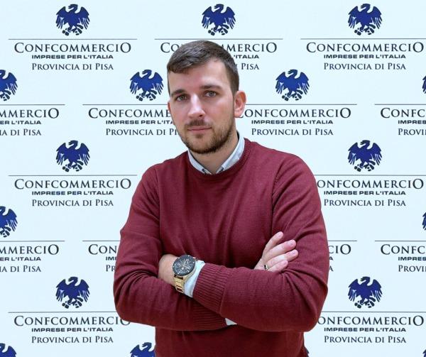 L'ira di Confcommercio: "Spostamento del mercato in Piazza Viviano è del tutto illogico"