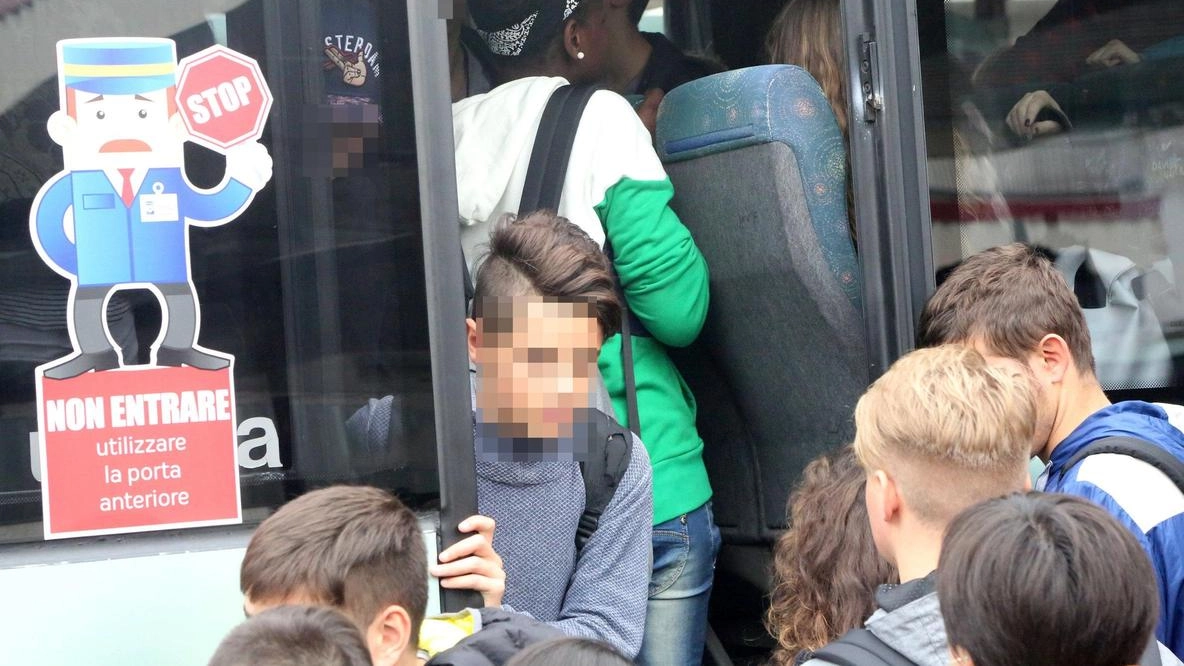 Autobus per studenti. Servizio potenziato