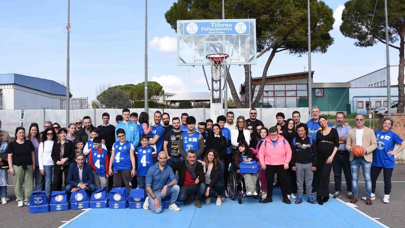 "Impariamo dai nostri atleti speciali". Tutta la città in campo con il BaskIn