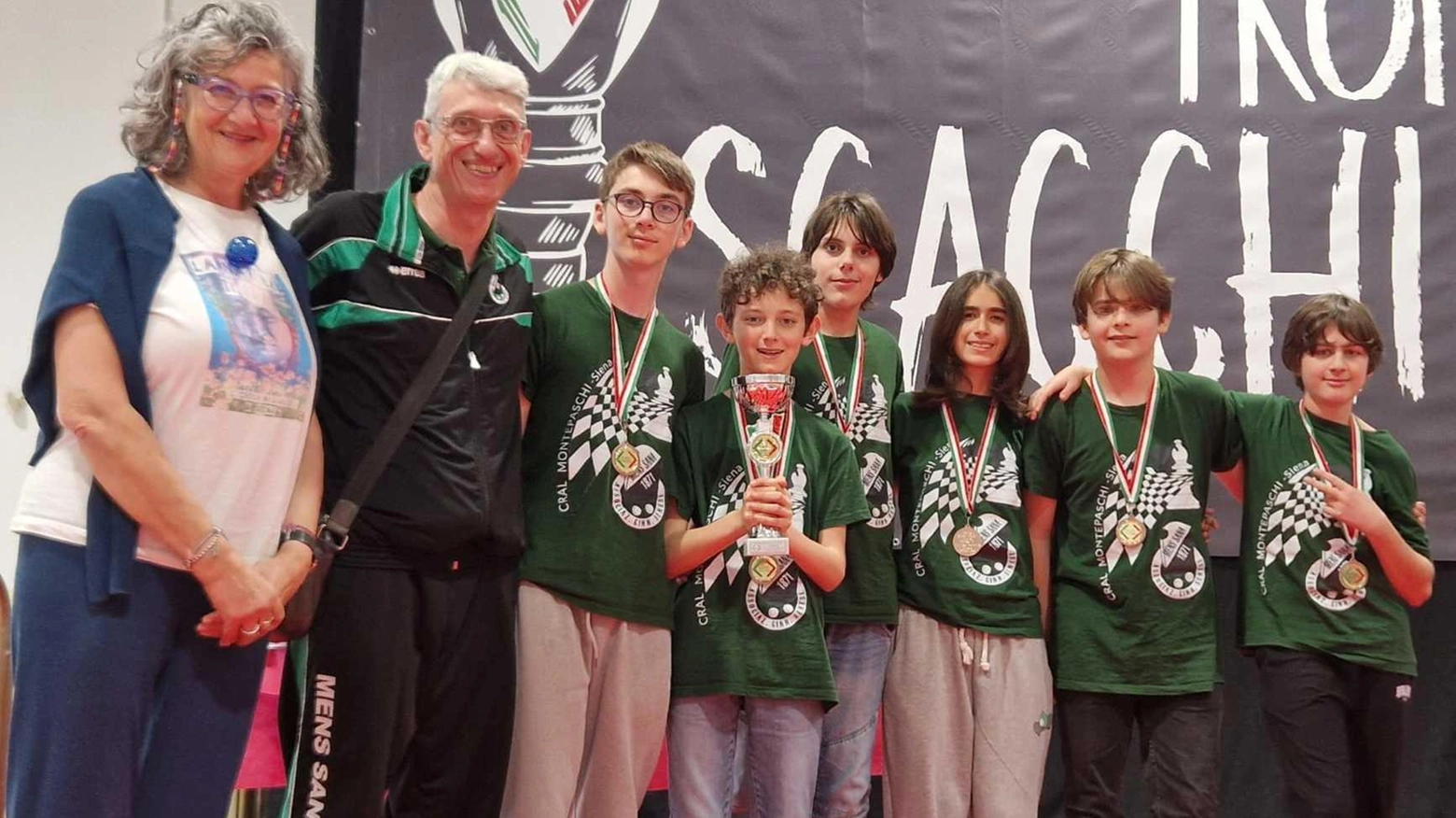 Trofeo Scacchi Scuola. La ’Cecco Angiolieri’ conquista il terzo posto