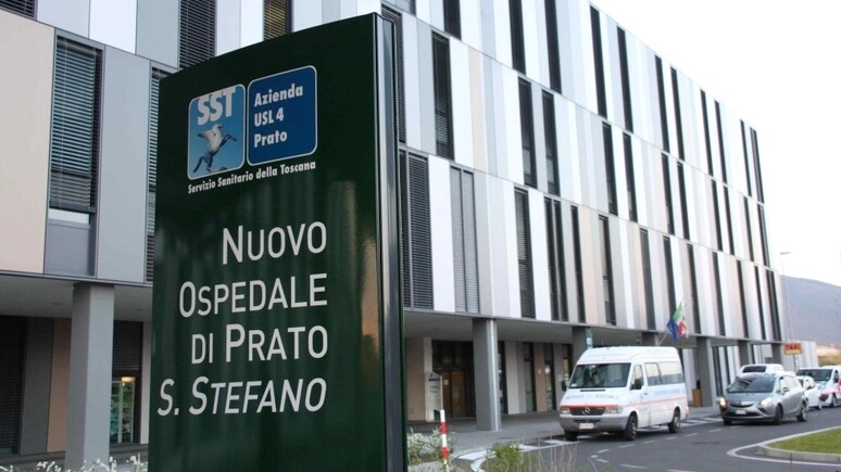 L'ospedale di Prato (Foto Ansa)