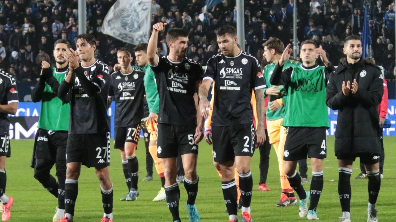 Il pareggio dello Spezia contro il Brescia porta l'undicesimo risultato utile consecutivo. Opinioni contrastanti tra i tifosi sulla prestazione della squadra e sull'arbitraggio. Prossimo obiettivo: la vittoria contro il Modena.