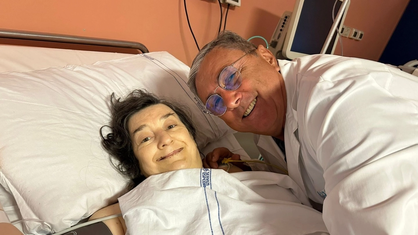 Flavia Alvaro assieme al suo medico, il ginecologo Andrea Marsili, che l’ha assistita per tutta la sua gravidanza