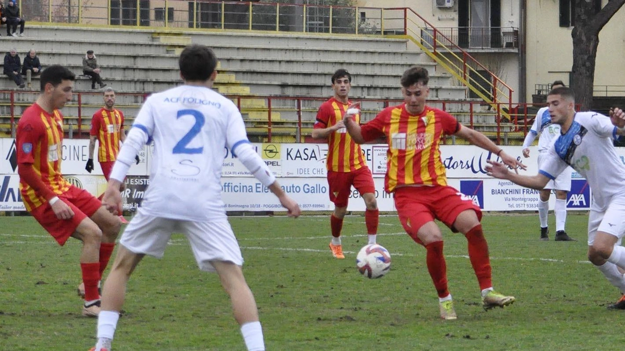 POGGIBONSI 0 FULGENS FOLIGNO 1 POGGIBONSI (4-3-3): Pacini; El Dib (79’ Palazzesi), Borri, Fremura, Cecconi; Marcucci (59’ Fracassini), Bigica, Valori (71’ Mignani);...