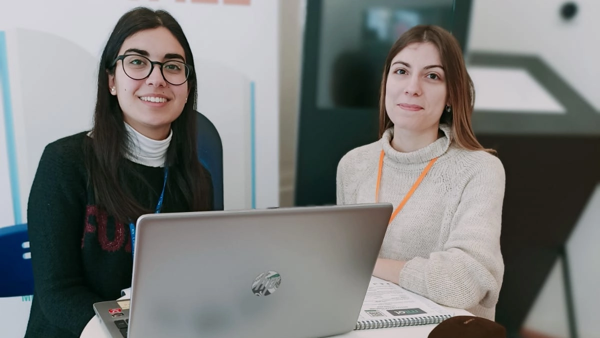 Le ragazze del servizio civile digitale