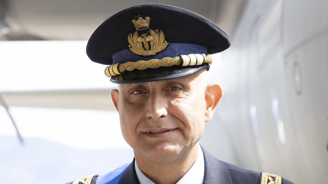 Il comandante Luca Mazzini