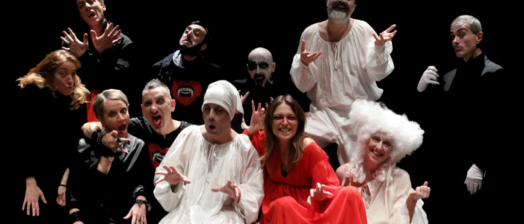 Campi, Desmond porta commedia e atmosfere gotiche al Teatrodante