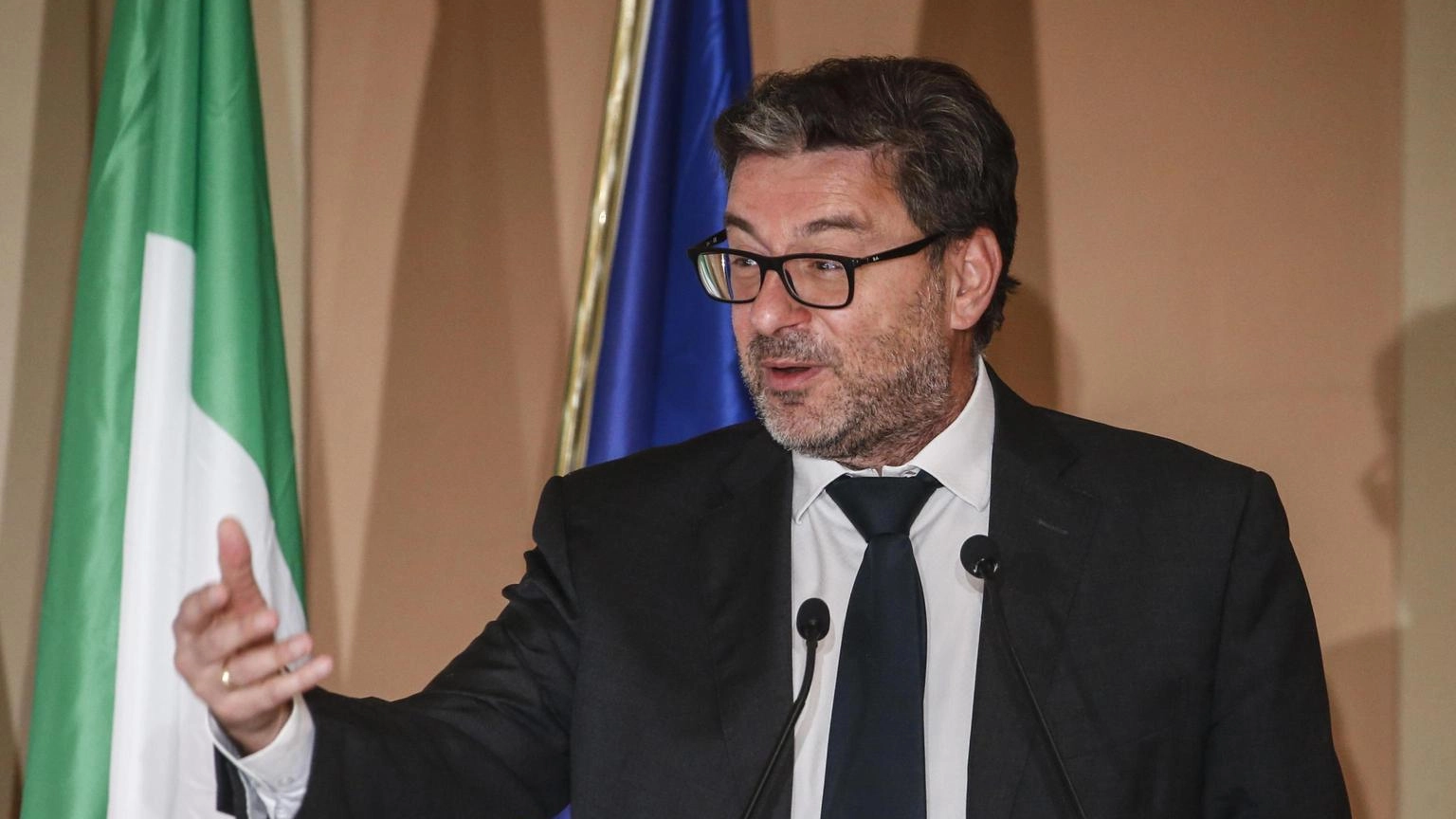 Giorgetti,a Commissione Ue negoziamo una posizione economica