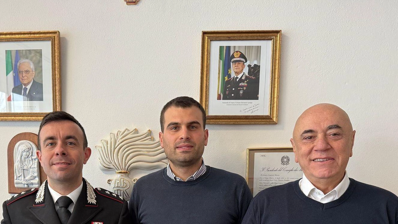 Arrivano quattro carabinieri a rafforzare il territorio del Casentino e due saranno fissi a Bibbiena. Queste le importanti novità sul fronte sicurezza a seguito di un incontro che il sindaco e l’assessore alla sicurezza