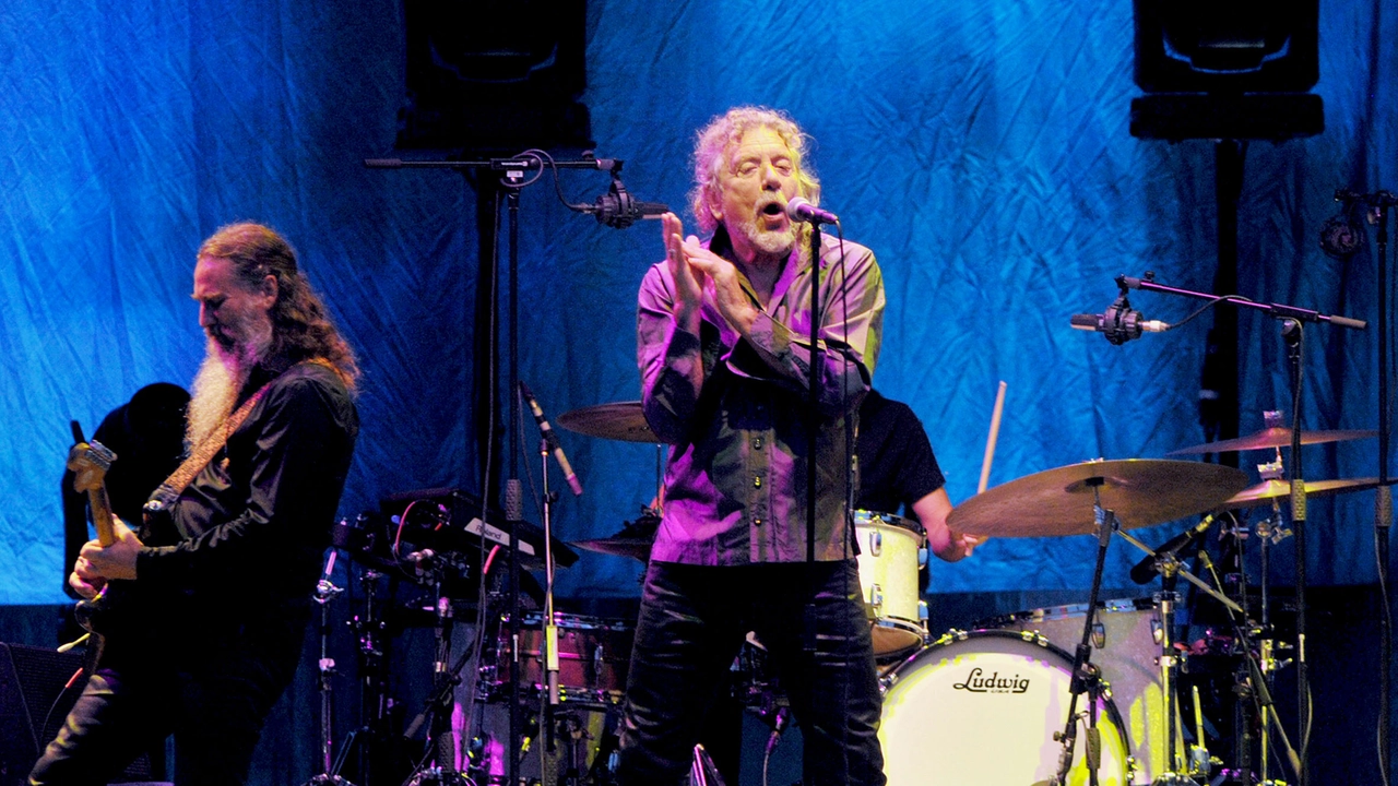 Robert Plant in concerto al Lucca Summer Festival 2025