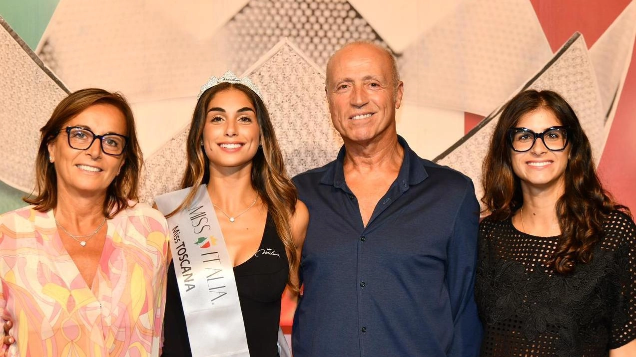 La finale di Miss Italia. Da Battisti a Dino Risi. Il monologo di Ofelia conquista l’Academy