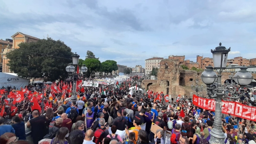 Una protesta sulla ex Gkn