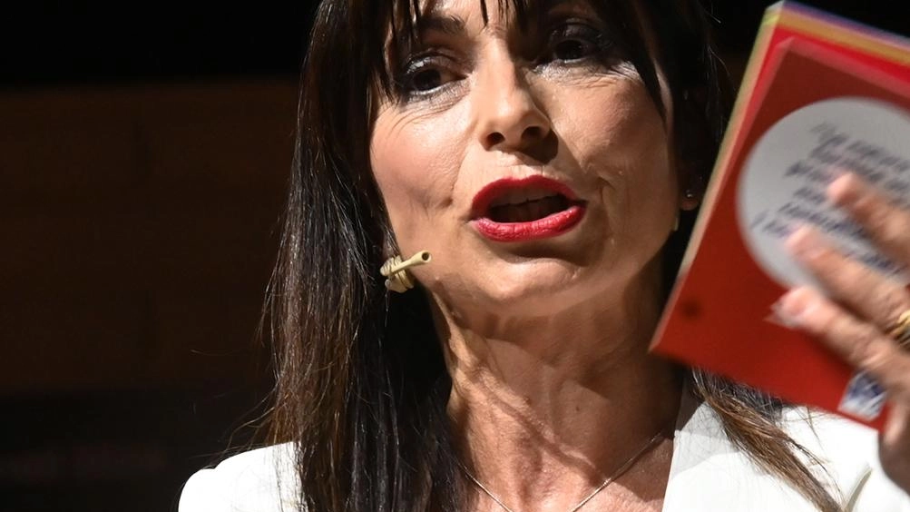 Proietti incontra i giovani: "Cardine del programma"