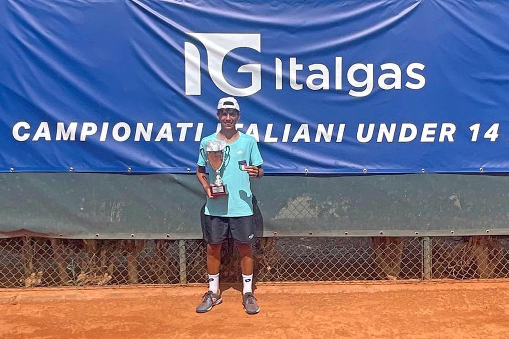 Zeno Roveri del Tennis Giotto è campione d’Italia nel doppio