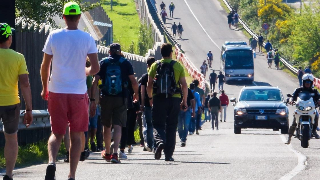 Una foto di repertorio di turisti nel Mugello