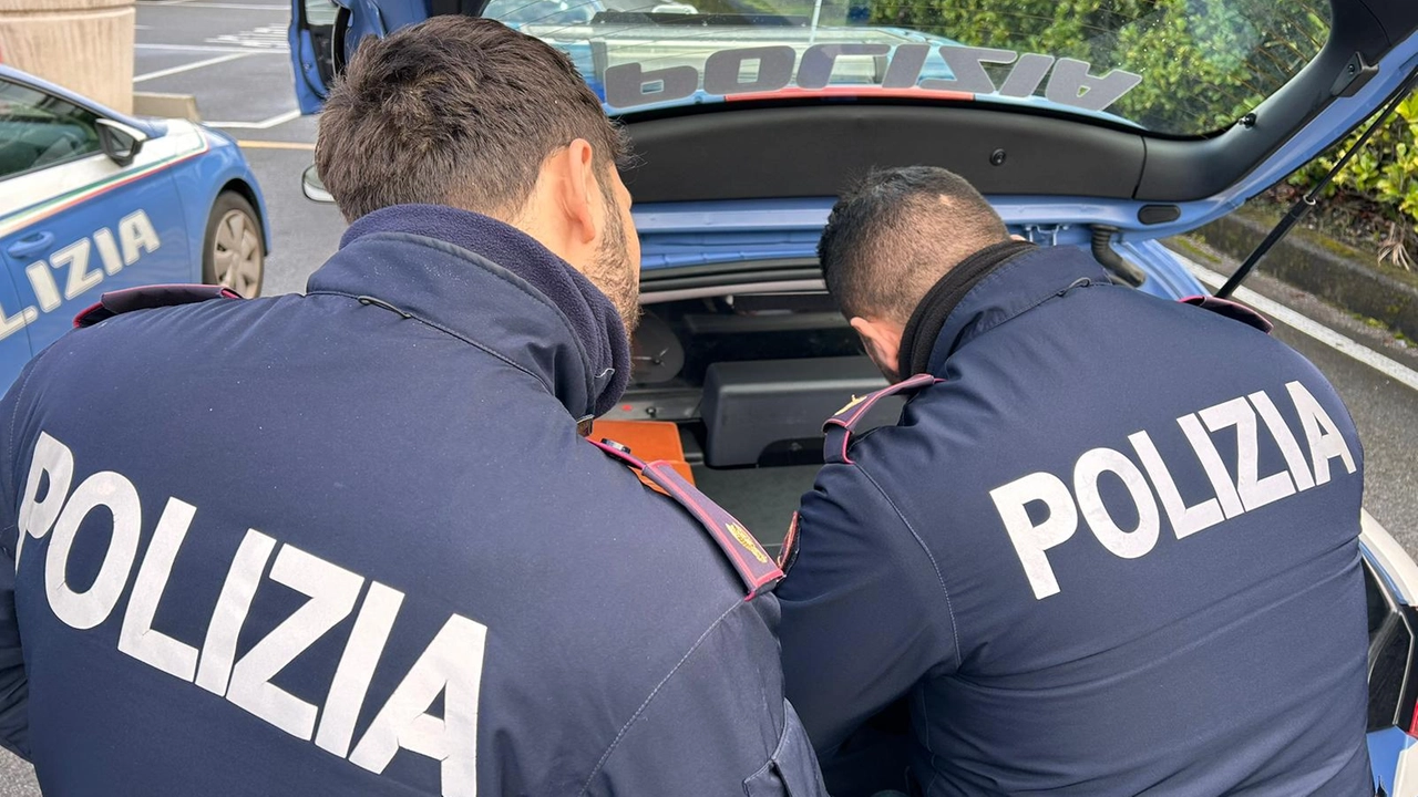 L'uomo è stato arrestato dalla polizia