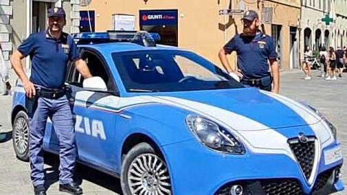 Spaccia all’Umbertino e a Migliarina. Arrestato un insospettabile 60enne