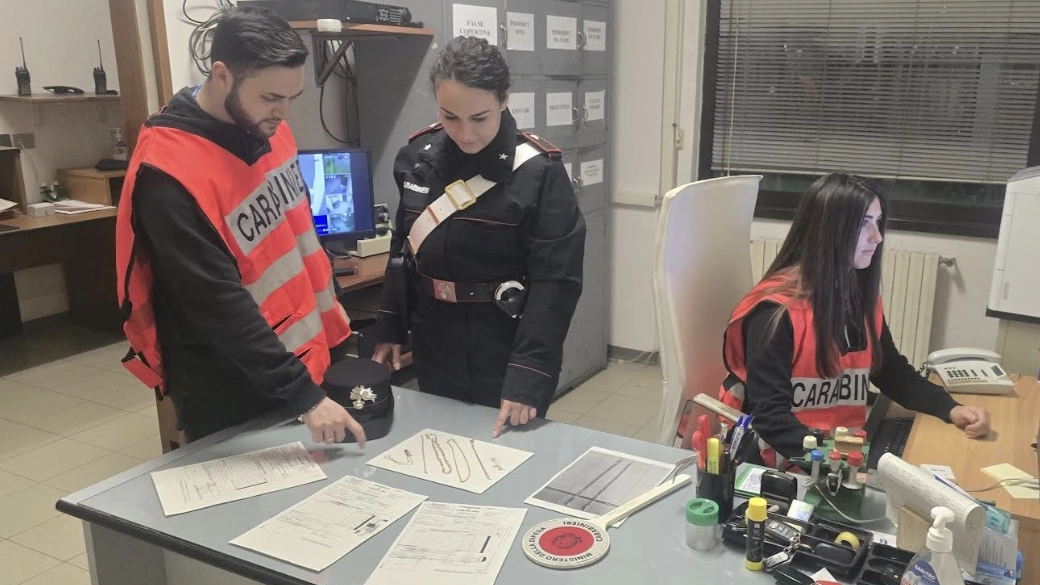 I carabinieri con la refurtiva