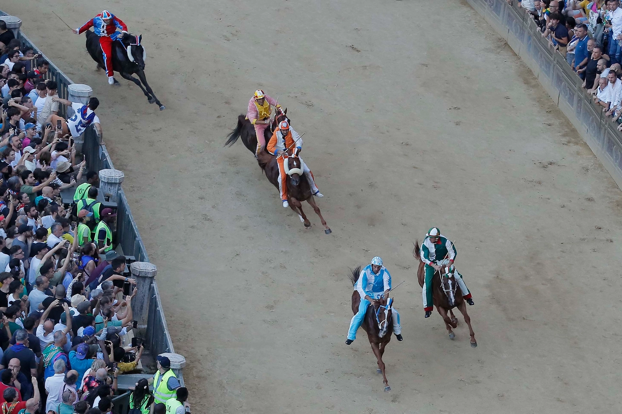 Il Palio del 4 luglio (foto Paolo Lazzeroni)