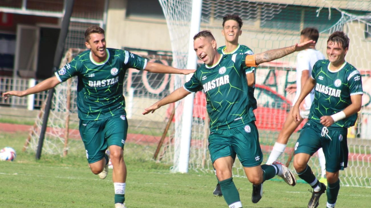 Bomber Lorenzo Benedetti vuole far decollare «l’aeroplanino» anche oggi a Grosseto