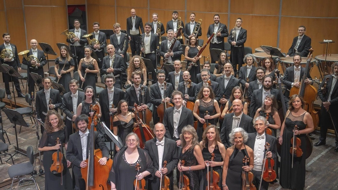 Natale in musica al Teatro Petrarca con l’Orchestra della Toscana e il maestro Diego Ceretta