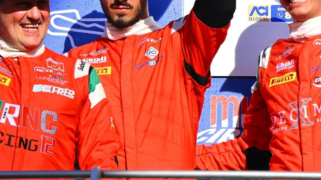 Filippo Croccolino protagonista al Mugello. Successo nella Endurance GT Italian Cup