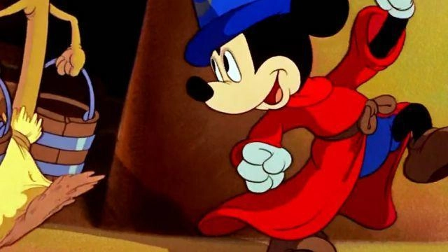 Topolino apprendista stregone in Fantasia: oggi su Rete Toscana Classica la ballata di Paul Dukas reinventata nel film di. Disney del 1940