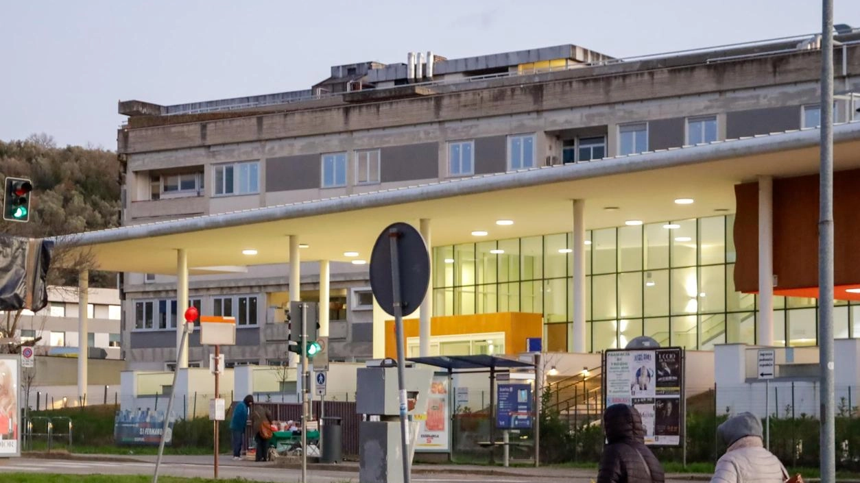 Cambia la viabilità fino a dicembre per l’ospedale Ponte a Niccheri Nella foto il parcheggio interessato dalle modifiche di accesso e uscita