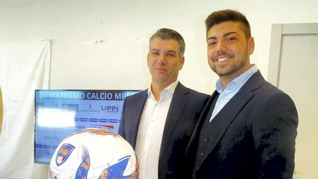 Il neo presidente del Viareggio calcio Mario Del Pistoia insieme all’assessore allo sport Rodolfo Salemi: la linea diretta col Comune è sempre aperta