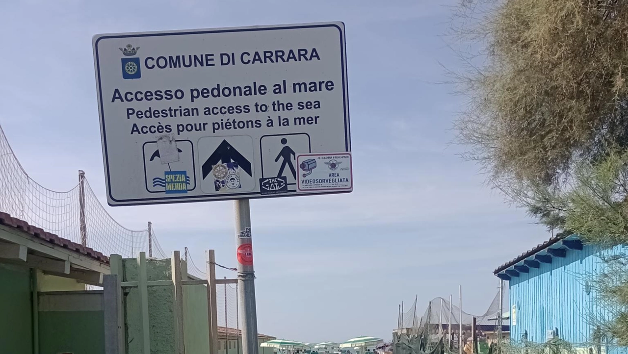 L'accesso alla spiaggia libera