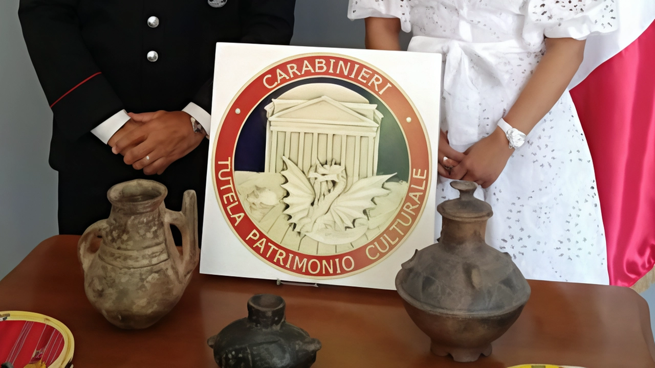 Sono stati rinvenuti a Firenze dai carabinieri per la Tutela del patrimonio di Perugia. Identificati, catalogati e restituiti all’ambasciatrice del Guatemala .