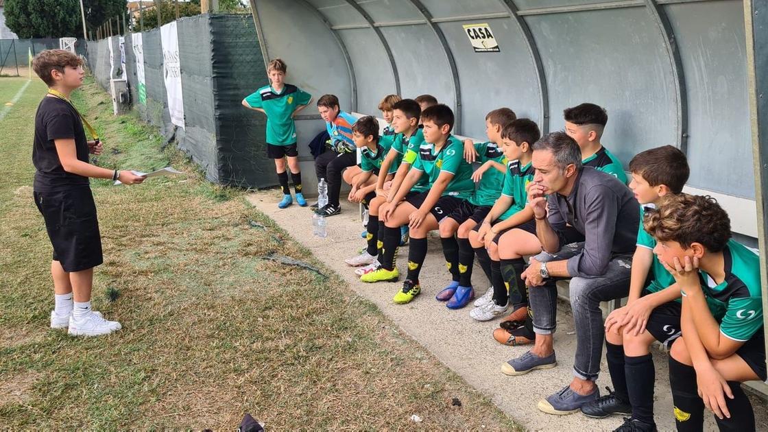 Il prodigio della panchina, a 14 anni allena la squadra Under 12: “Insegno ad accettare gli errori”