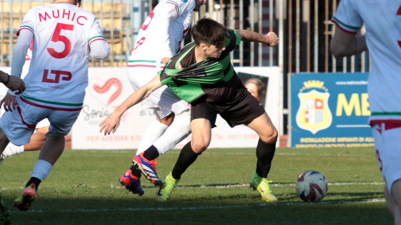 Otto partite per difendere il cuscinetto di 5 punti, quelli rimasti di vantaggio sulla zona play out. E’ questa la...