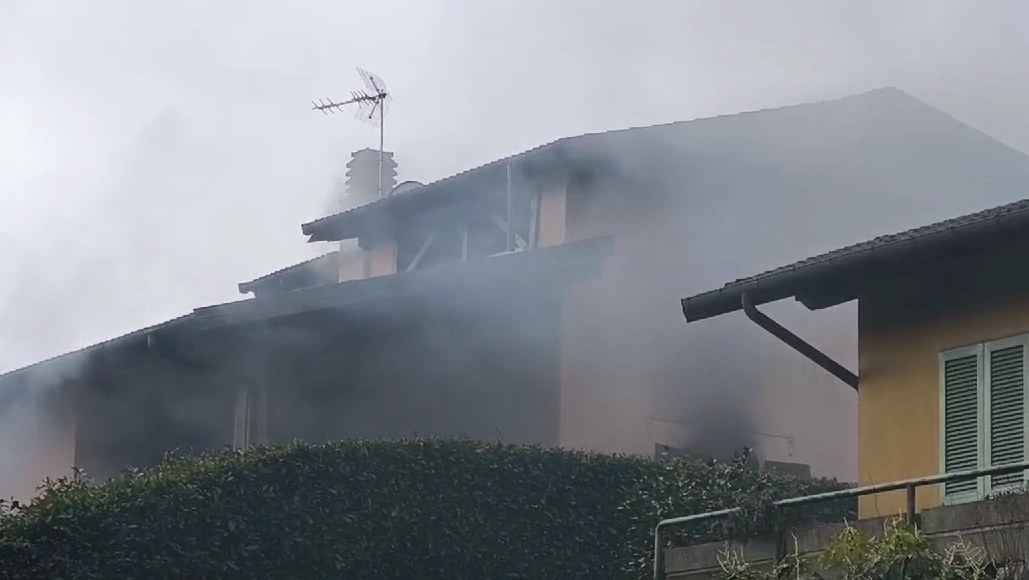 La casa andata a fuoco (Foto Attalmi)