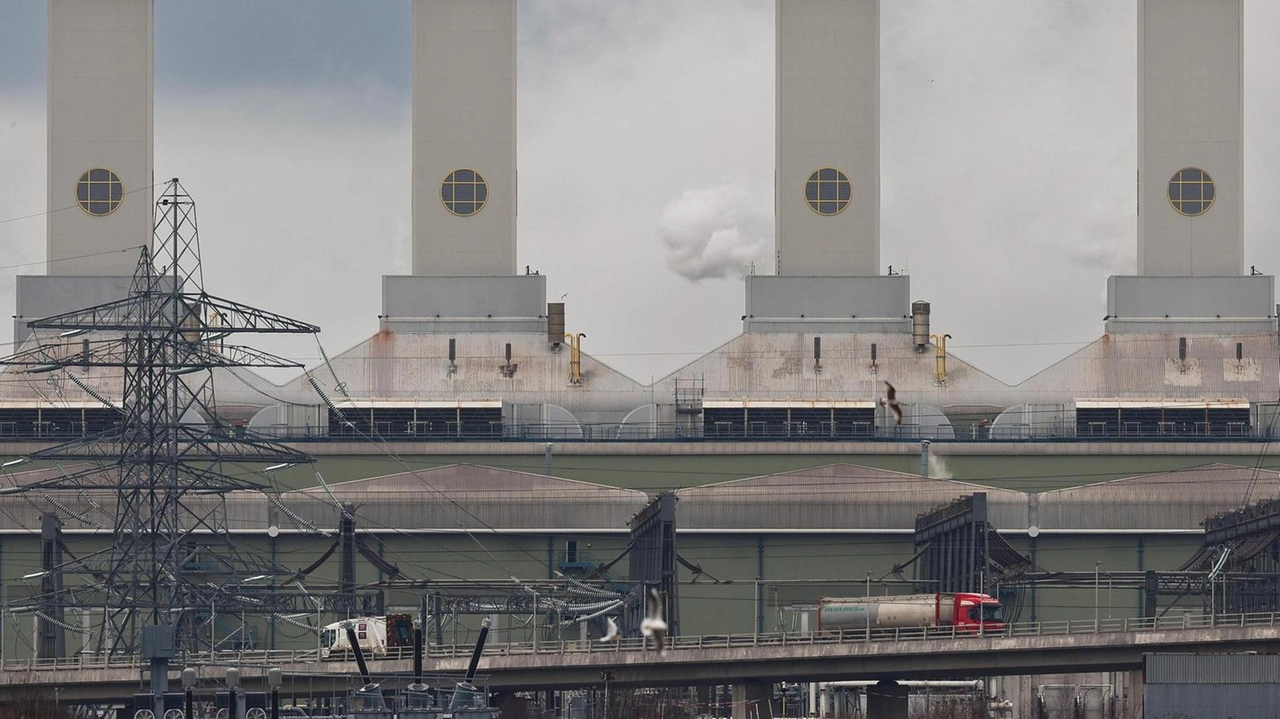 Apre in rialzo sopra i 48 euro il gas naturale sulla piazza Ttf di Amsterdam. I contratti future sul mese...