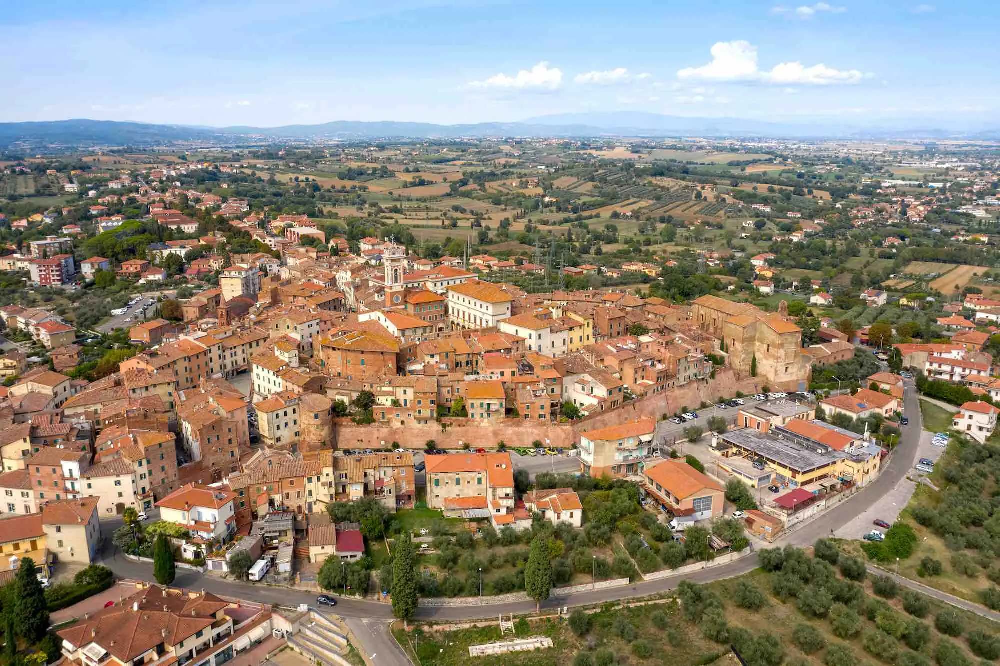 Foiano della Chiana: Successo degli Eventi Natalizi e avvio dei Preparativi per il 486° Carnevale