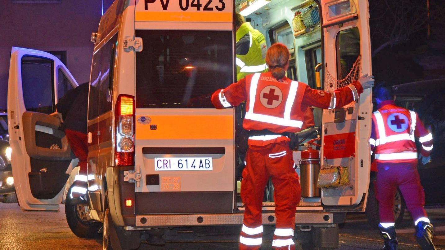 Un’ambulanza del 118 (foto d’archivio)
