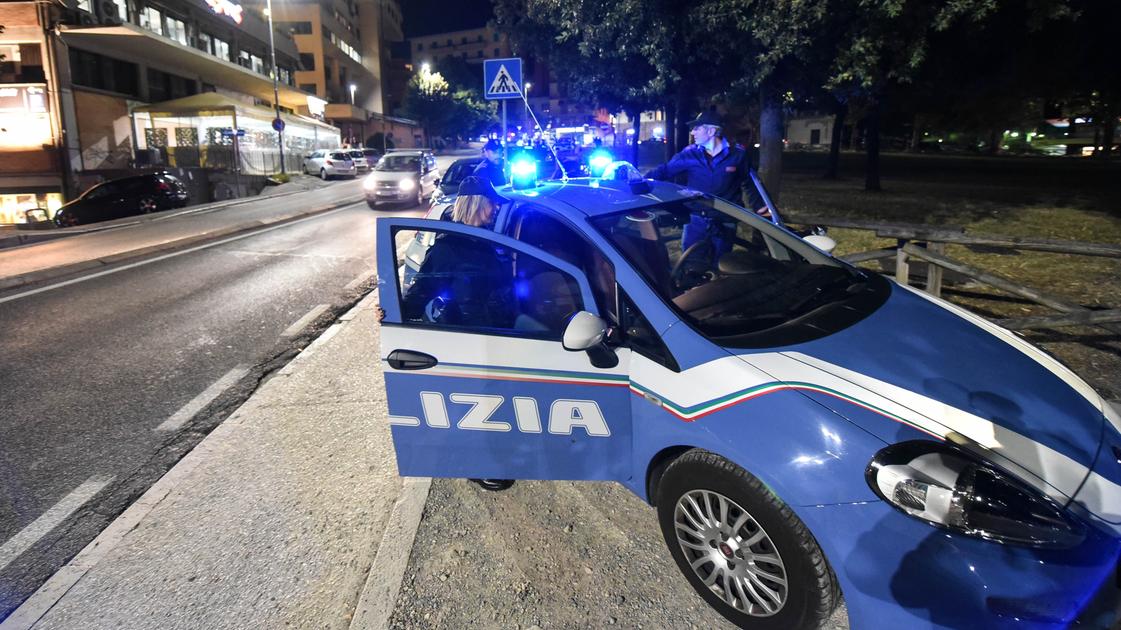 Studente morto a Natale, autopsia per chiarire il mistero. Si indaga anche su un’auto pirata